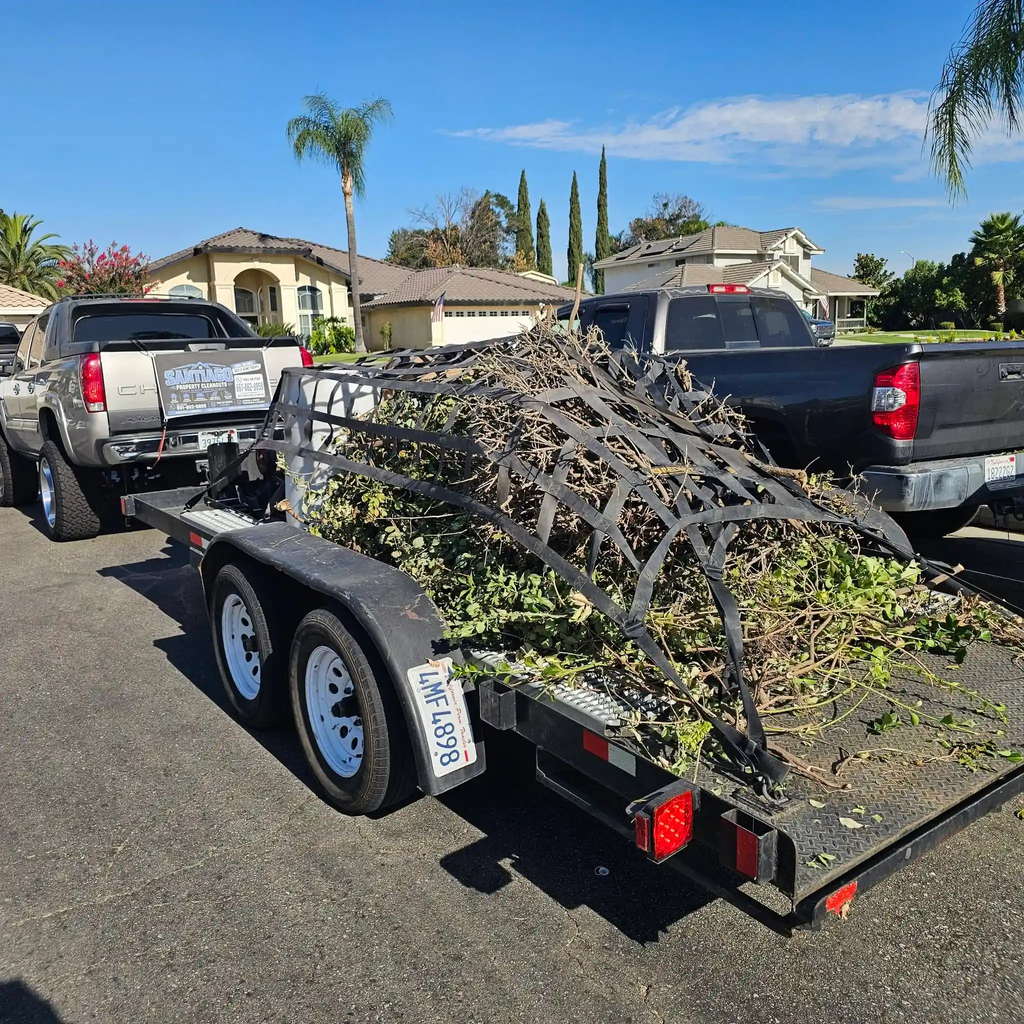 Loaded furniture and sectional sofa removal in Bakersfield
